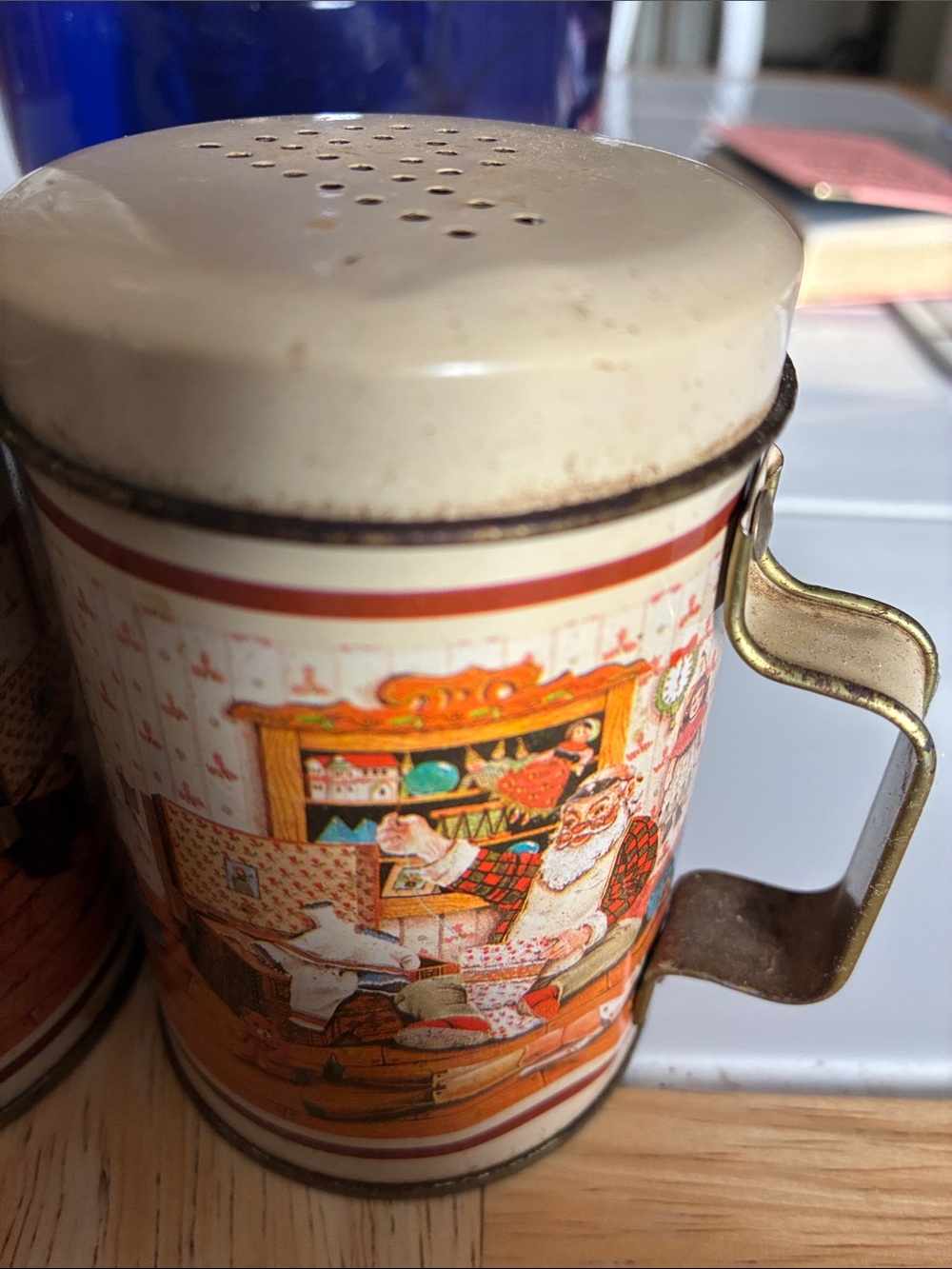 Vintage Holiday Kitchen Salt and Pepper Shakers - Cream and Multicolor - Picture 3 of 13